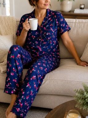Kate Spade Short Sleeve Crop Pant Pajama Set Size Small Navy Red Cherries